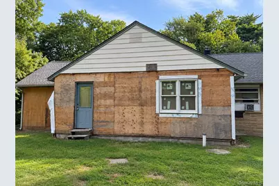 715 E Hampton Sag Harbor Turnpike, Sag Harbor, NY 11963 - Photo 1