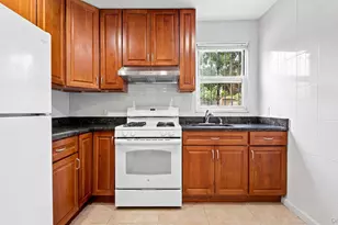 165-05 78th Ave, Fresh Meadows, NY 11366 - Photo 15