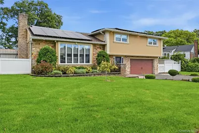 2 Peppermill Road, Roslyn, NY 11576 - Photo 1
