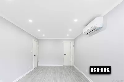 2636 E 7th Street, Brooklyn, NY 11235 - Photo 33