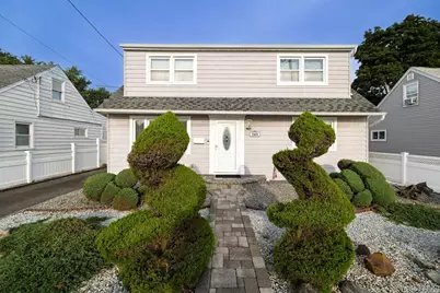 2569 Wantagh Avenue, Wantagh, NY 11793 - Photo 5