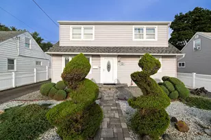 2569 Wantagh Ave, Wantagh, NY 11793 - Photo 5