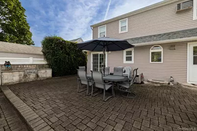 2569 Wantagh Avenue, Wantagh, NY 11793 - Photo 25