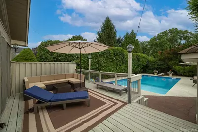 3186 William Street, Wantagh, NY 11793 - Photo 37