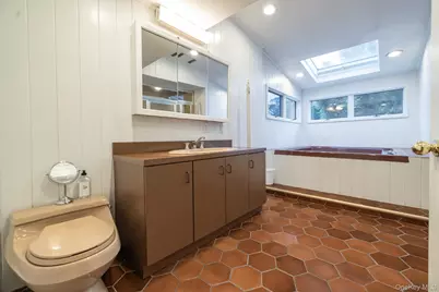 3186 William Street, Wantagh, NY 11793 - Photo 29
