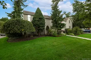 3186 William St, Wantagh, NY 11793 - Photo 5