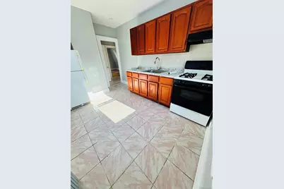 89-10 182nd Street #2nd floor, Hollis, NY 11423 - Photo 7