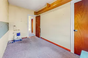 64-53 82nd Pl, Middle Village, NY 11379 - Photo 13