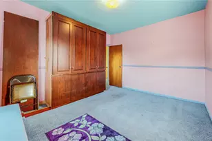64-53 82nd Pl, Middle Village, NY 11379 - Photo 11