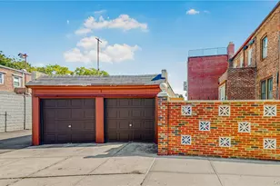 64-53 82nd Pl, Middle Village, NY 11379 - Photo 21