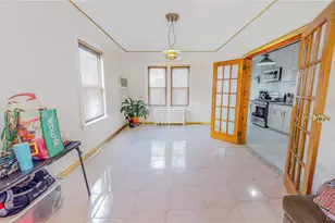 64-53 82nd Pl, Middle Village, NY 11379 - Photo 5