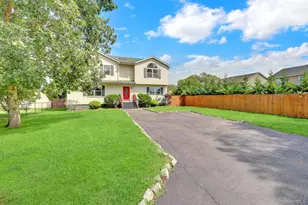 231 Columbus Blvd, Amityville, NY 11701 - Photo 3