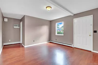 231 Columbus Boulevard, Amityville, NY 11701 - Photo 13