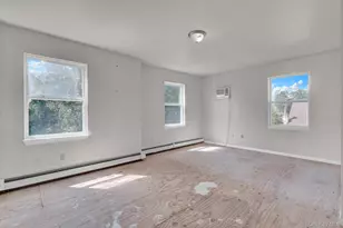 231 Columbus Blvd, Amityville, NY 11701 - Photo 19