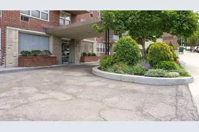 385 McLean Avenue #1G, Yonkers, NY 10705 - Photo 13
