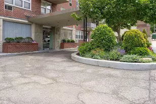 385 McLean Ave, Yonkers, NY 10705 - Photo 13