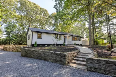 14 Camelot Lane, East Setauket, NY 11733 - Photo 45