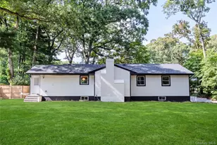 14 Camelot Ln, East Setauket, NY 11733 - Photo 43