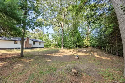 14 Camelot Lane, East Setauket, NY 11733 - Photo 13