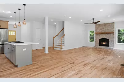 155 S Quaker Lane, Hyde Park, NY 12538 - Photo 7
