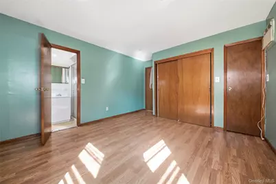 506 Whittier Street, Westbury, NY 11590 - Photo 11