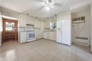 506 Whittier St, Westbury, NY 11590 - Photo 5