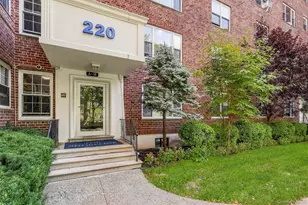 220 Pelham Rd, New Rochelle, NY 10805 - Photo 3