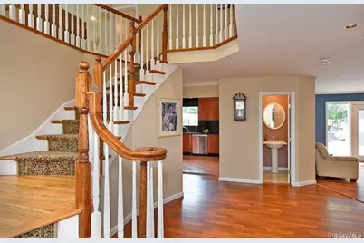 25 Bagatelle Road, Dix Hills, NY 11746 - Photo 5