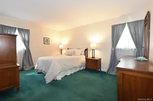 11 Whig Ct, Holbrook, NY 11741 - Photo 11