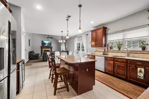 51 Jordan Dr, Medford, NY 11763 - Photo 9