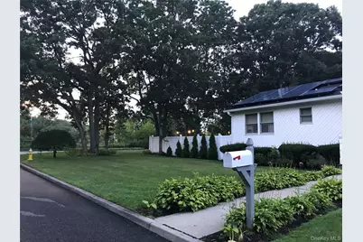 187 N 28th Street, Wyandanch, NY 11798 - Photo 3