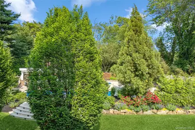 213 Guinea Woods Road, Old Westbury, NY 11568 - Photo 33