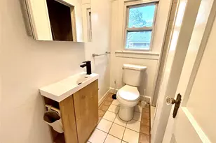 103 Maple St S, Lake Grove, NY 11755 - Photo 9