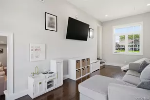 703 Peter Paul Dr, West Islip, NY 11795 - Photo 9