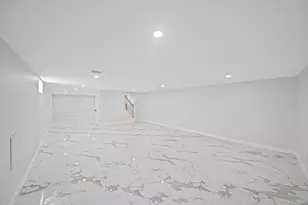 93 Putnam Ave, West Babylon, NY 11704 - Photo 25