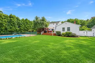 124 Bayview Dr, Oakdale, NY 11769 - Photo 37