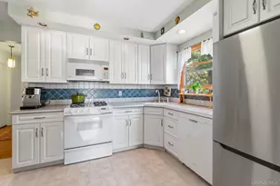 19 Acorn Pl, Lynbrook, NY 11563 - Photo 13