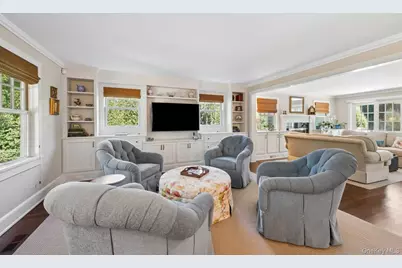200 Little Plains Road, Southampton, NY 11968 - Photo 11