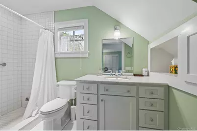 200 Little Plains Road, Southampton, NY 11968 - Photo 19