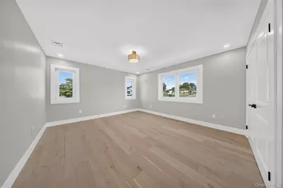 2 Lee Place, Old Bethpage, NY 11804 - Photo 23
