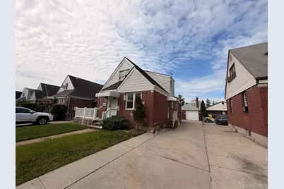 82-26 258th Street, Glen Oaks, NY 11004 - Photo 5