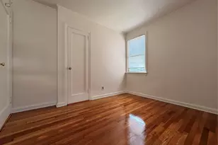 82-26 258th St, Glen Oaks, NY 11004 - Photo 7