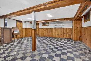85-22 213th St, Hollis, NY 11427 - Photo 27