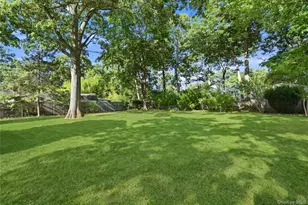 13 Campbell Ln, East Islip, NY 11730 - Photo 23