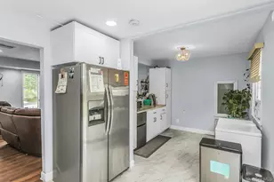 2911 Eagle Ave, Medford, NY 11763 - Photo 7