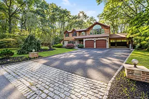 35 Hastings Dr, Ridge, NY 11961 - Photo 3