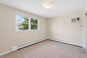 12 Cable Ln, Hicksville, NY 11801 - Photo 15