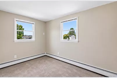 12 Cable Lane, Hicksville, NY 11801 - Photo 13