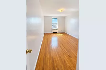 740 E 232nd Street #6G, Bronx, NY 10466 - Photo 3