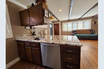 37 Marino Avenue, Port Washington, NY 11050 - Photo 7